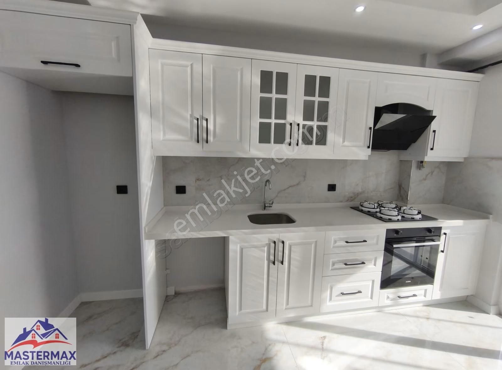 Cadde Üstü Güzel Konumu 3+1 - Görsel 2