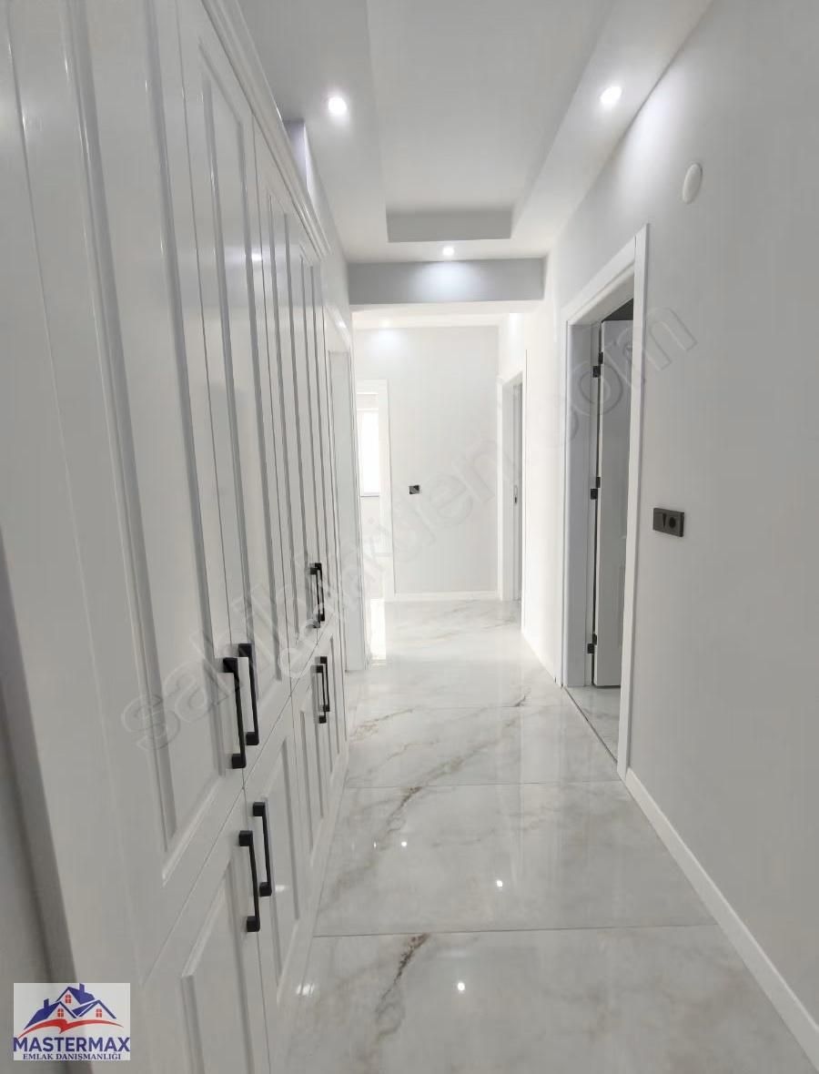 Cadde Üstü Güzel Konumu 3+1 - Görsel 4