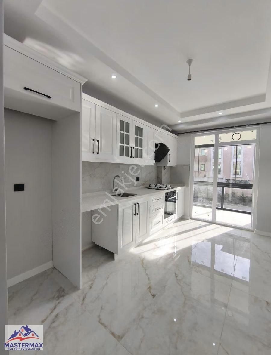 Cadde Üstü Güzel Konumu 3+1 - Görsel 8