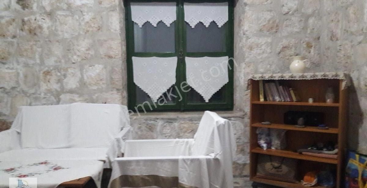 Didim Balat Köyü’nde 450 Metre Arsa İçinde 3 + 1 Tam Müstakil Taş Villa - Görsel 18