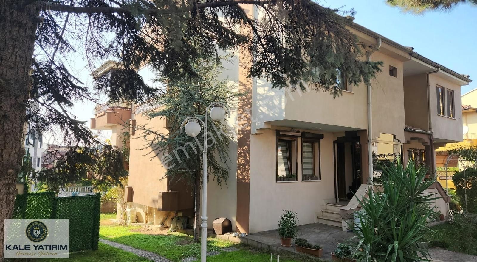 Akpınar Mahallesinde 6+1 230m² 4 Katlı Bahçeli İkiz Villa - Görsel 12