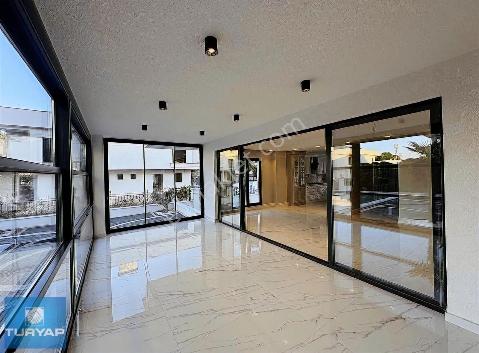 Ordu Cumhuriyet Sahilde Kiralık Özel Tasarımlı,havuzlu Villa - Görsel 22