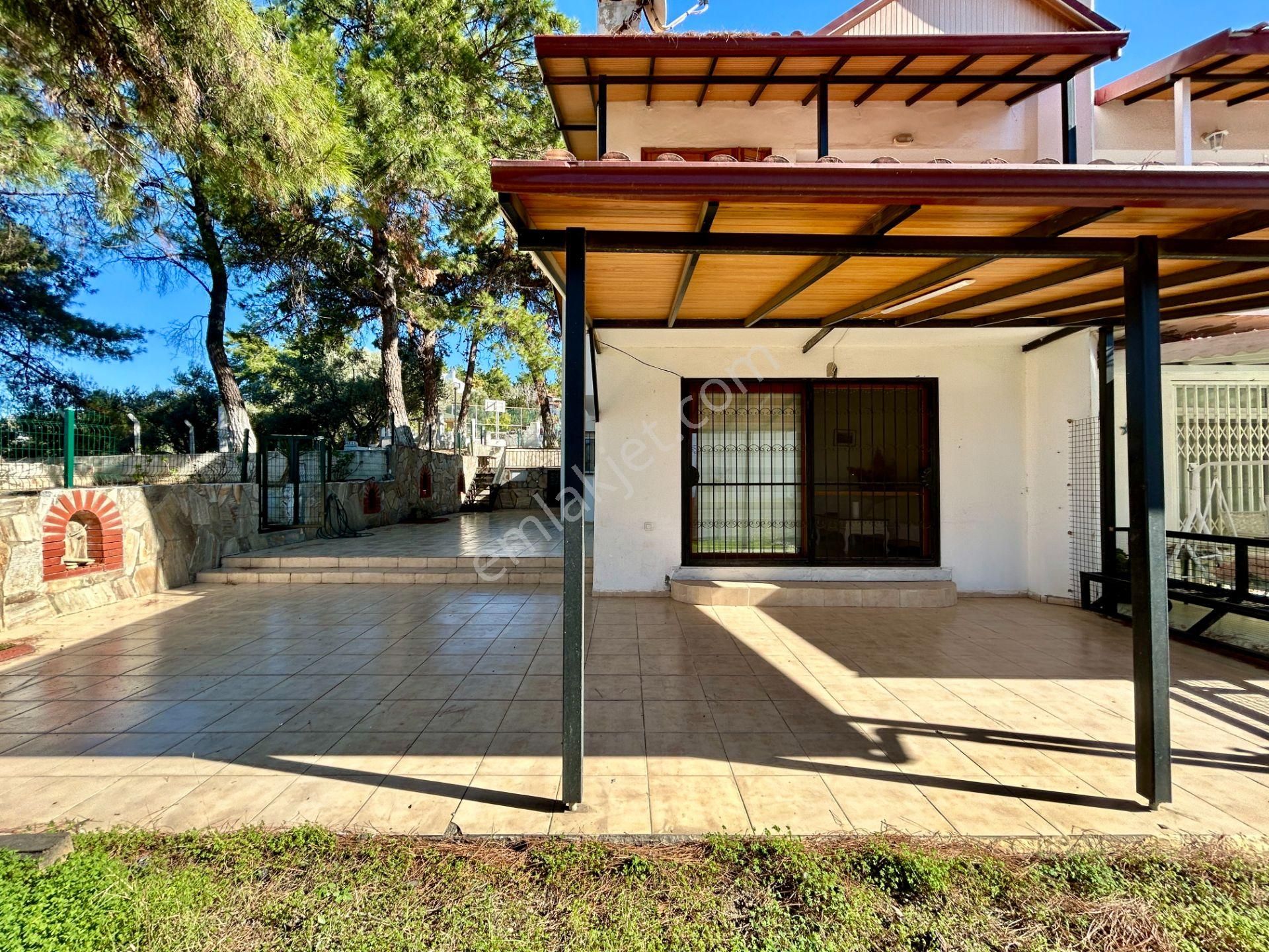 Kuşadası,soğucak,ceylankent Sıtesı'nde,manzaralı,dubleks Bakımlı Vılla - Görsel 2