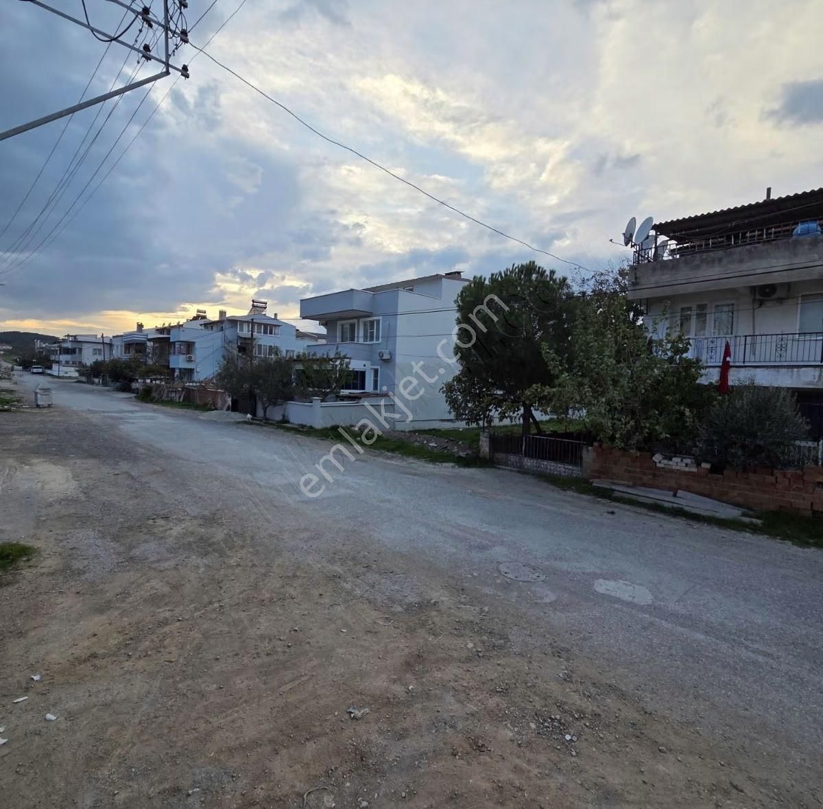 Bademalanı'nda Ayrı Mutfak Kullanışlı 2+1