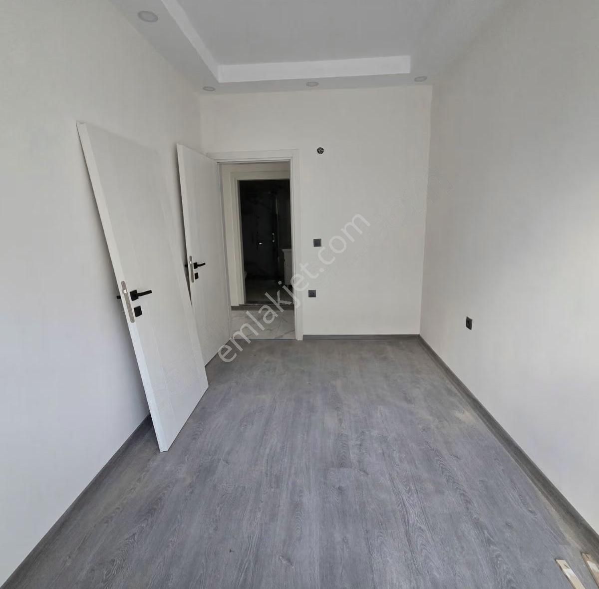 Bademalanı'nda Ayrı Mutfak Kullanışlı 2+1 - Görsel 31