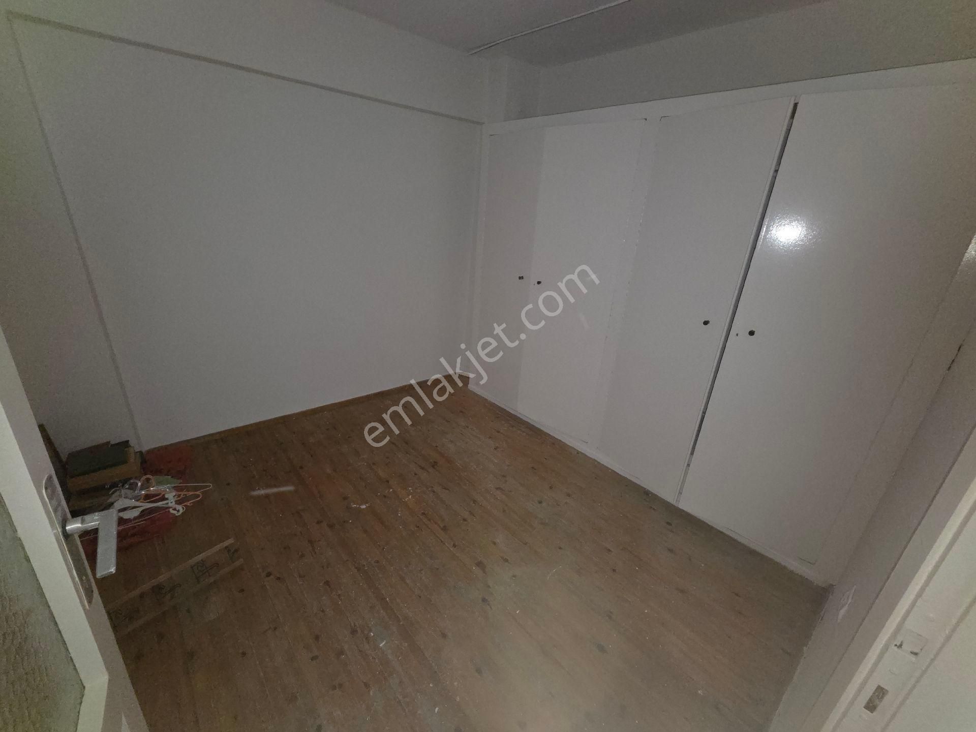Bornova Merkez 3+1 Otoparklı Önü Açık Arakat - Görsel 17