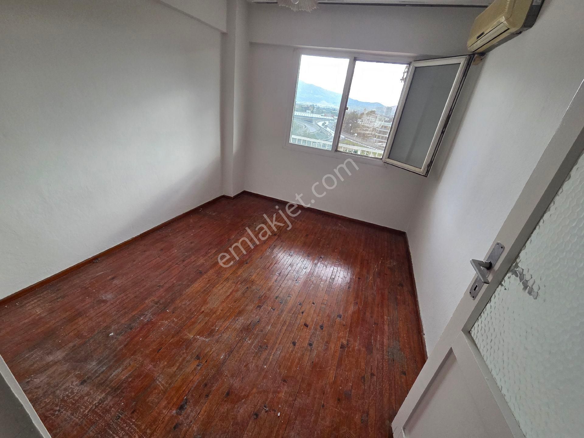 Bornova Merkez 3+1 Otoparklı Önü Açık Arakat - Görsel 14