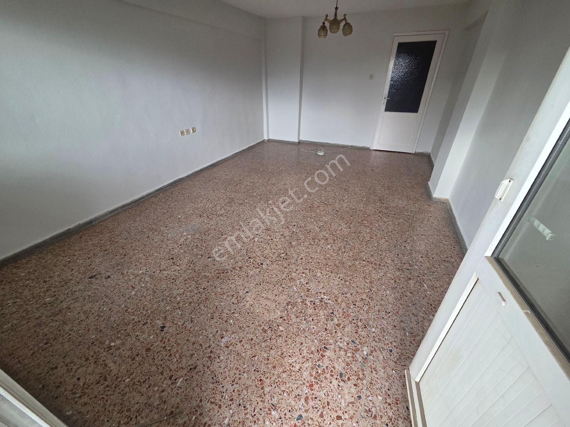 Bornova Merkez 3+1 Otoparklı Önü Açık Arakat - Görsel 12