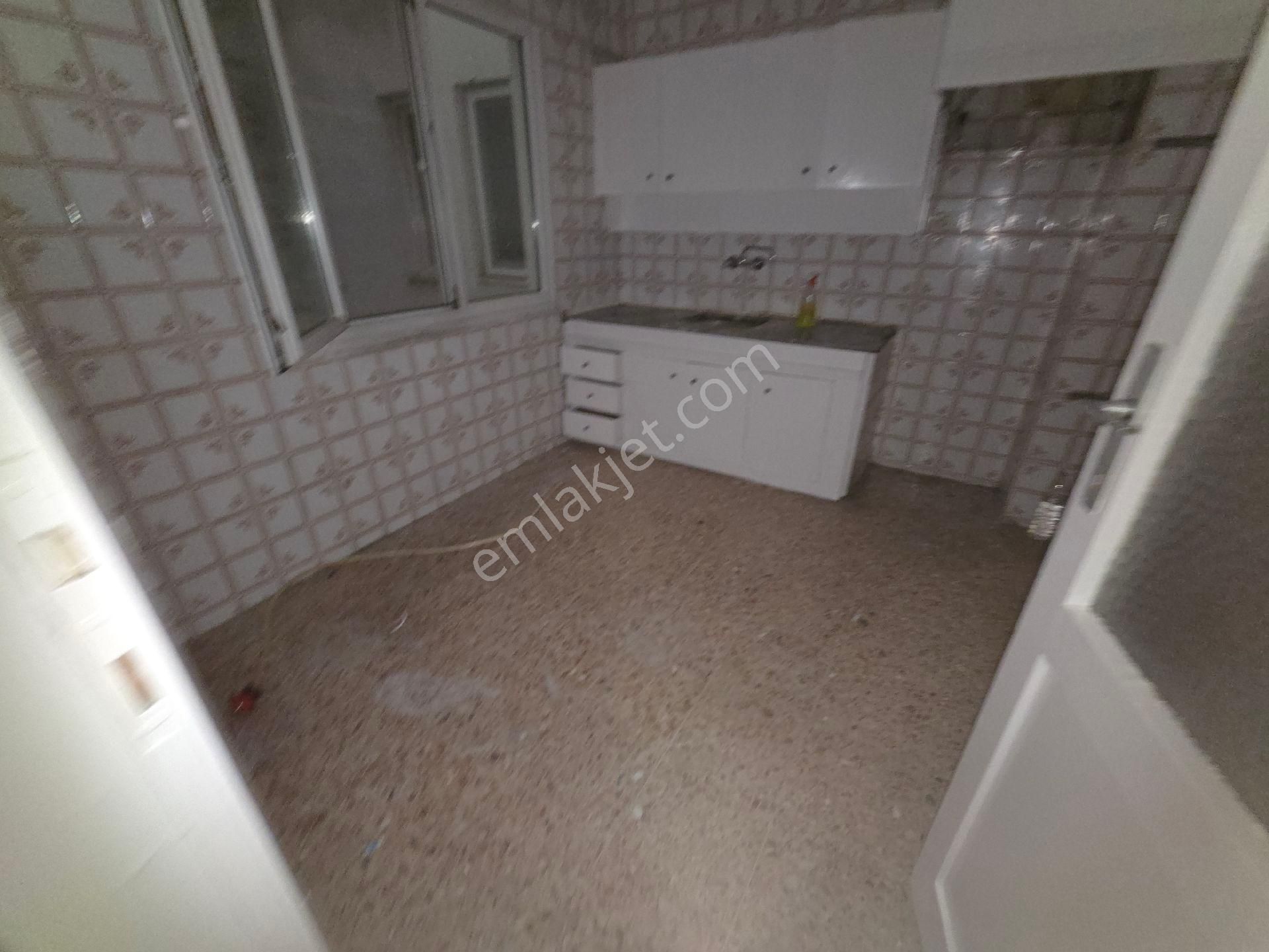 Bornova Merkez 3+1 Otoparklı Önü Açık Arakat - Görsel 26