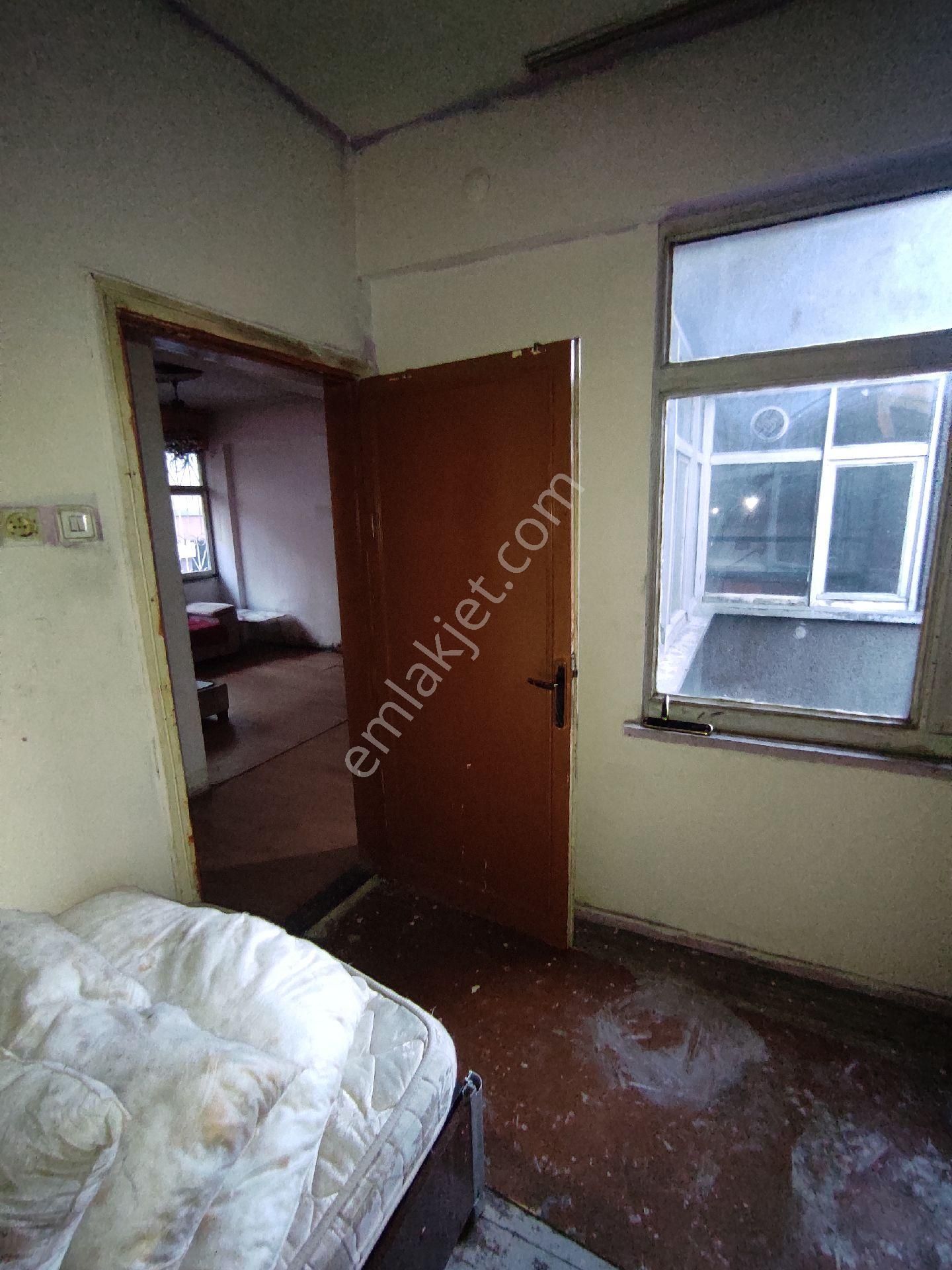 Trabzon Meydan Tanjant Aralığında Kiralık 80m2 2+1 Sobalı Daire, - Görsel 4