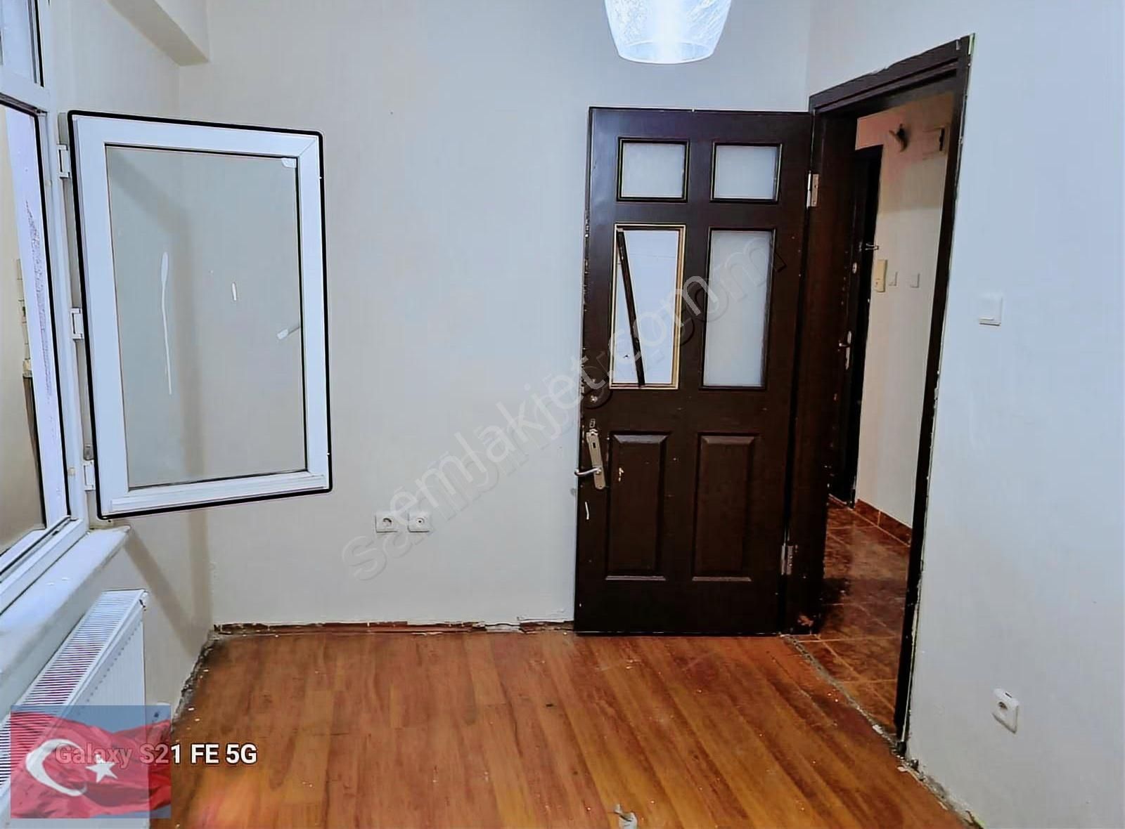 Kocamustafaşa Merkezi Konum 60mk 1+1 Bodrum Kat 2.000.000tl - Görsel 22