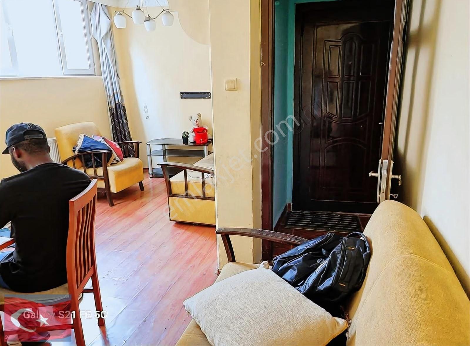 Kocamustafaşa Merkezi Konum 60mk 1+1 Bodrum Kat 2.000.000tl - Görsel 3