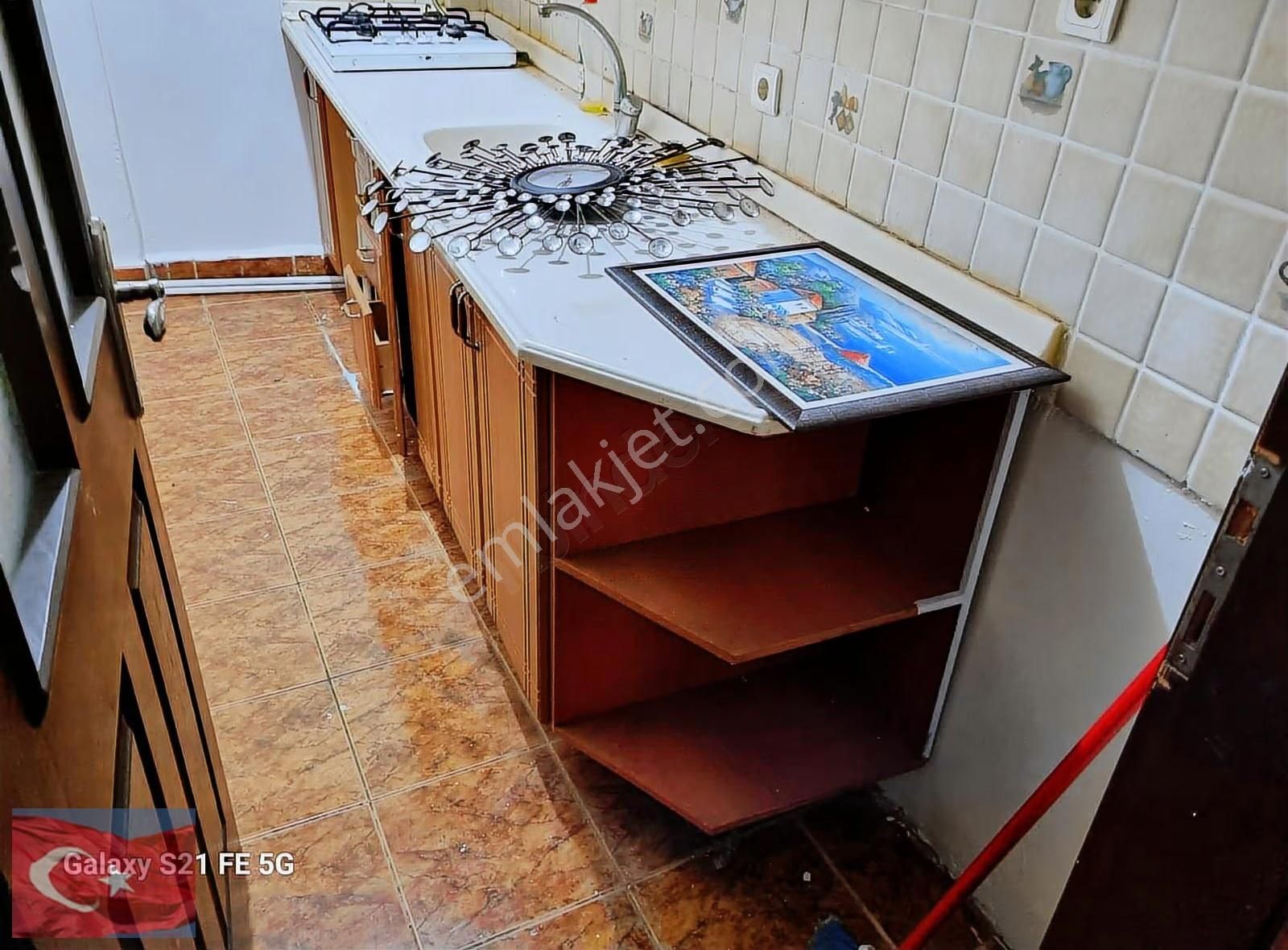 Kocamustafaşa Merkezi Konum 60mk 1+1 Bodrum Kat 2.000.000tl - Görsel 33
