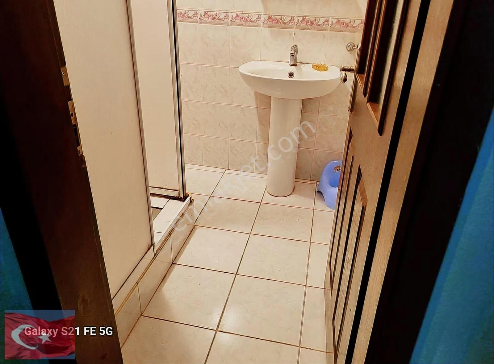 Kocamustafaşa Merkezi Konum 60mk 1+1 Bodrum Kat 2.000.000tl - Görsel 25