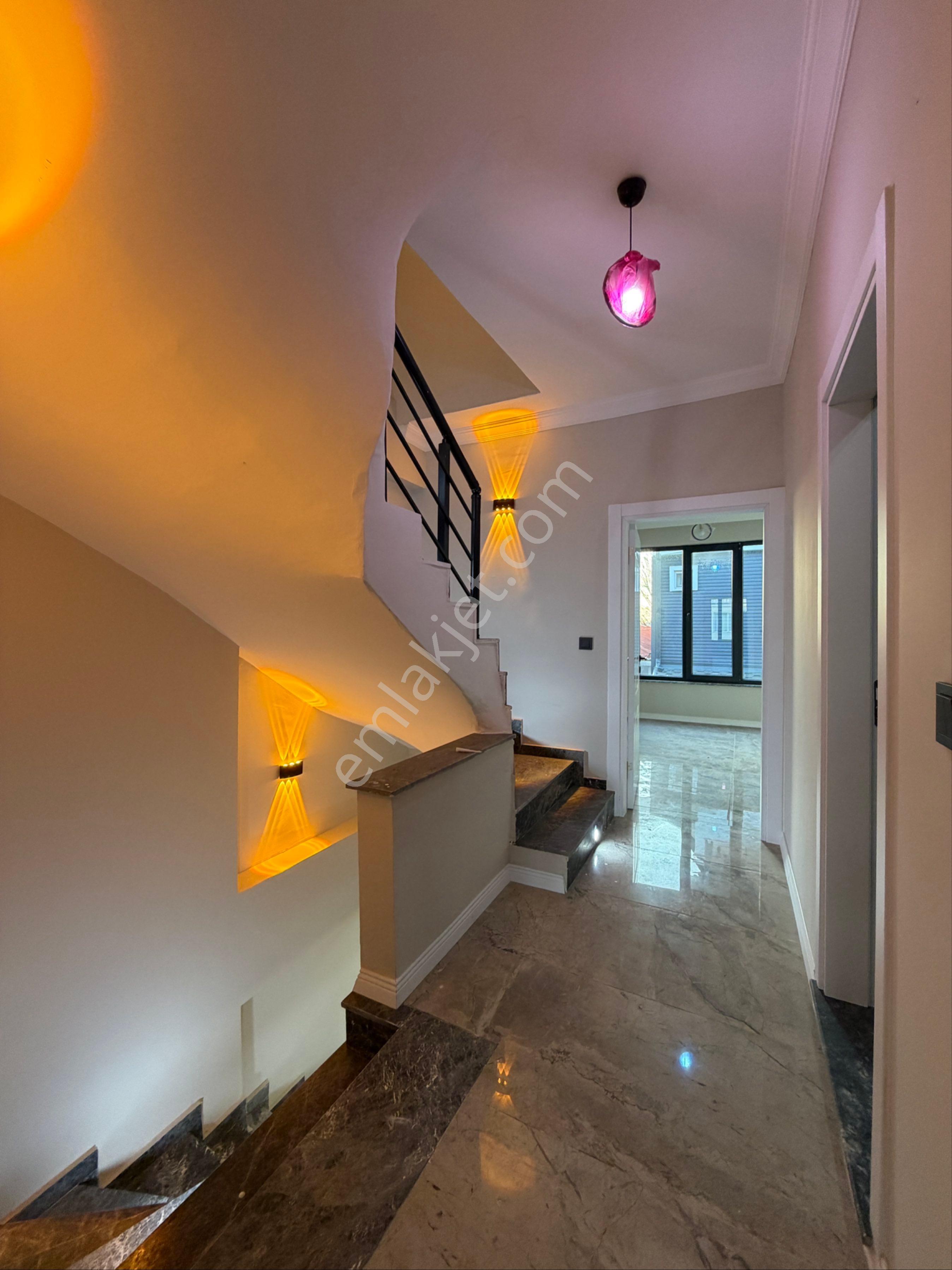 Üstüner Gayrimenkul Den 4+1 Triblex Villa Satilik - Görsel 22