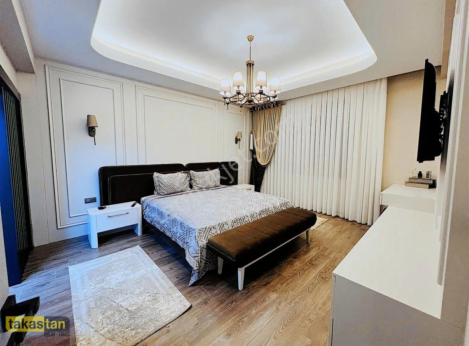 Satılık 4,5+1 Lüks İç Mekan Tasarımlı Geniş Aile Dairesi - Görsel 2