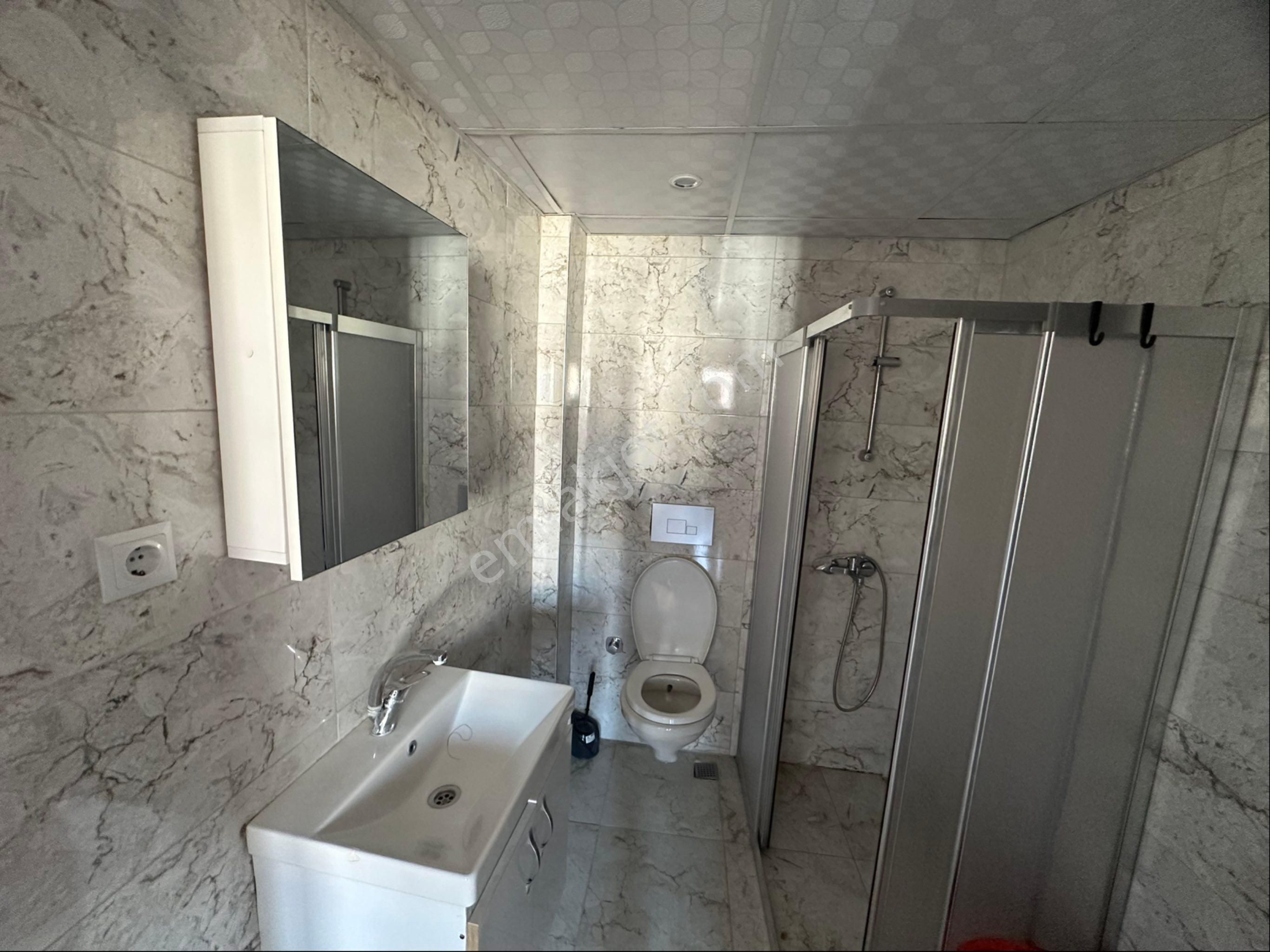 Topraklıkta Satılık Tek Tapu İki Apartlarşı Karşıya - Görsel 13