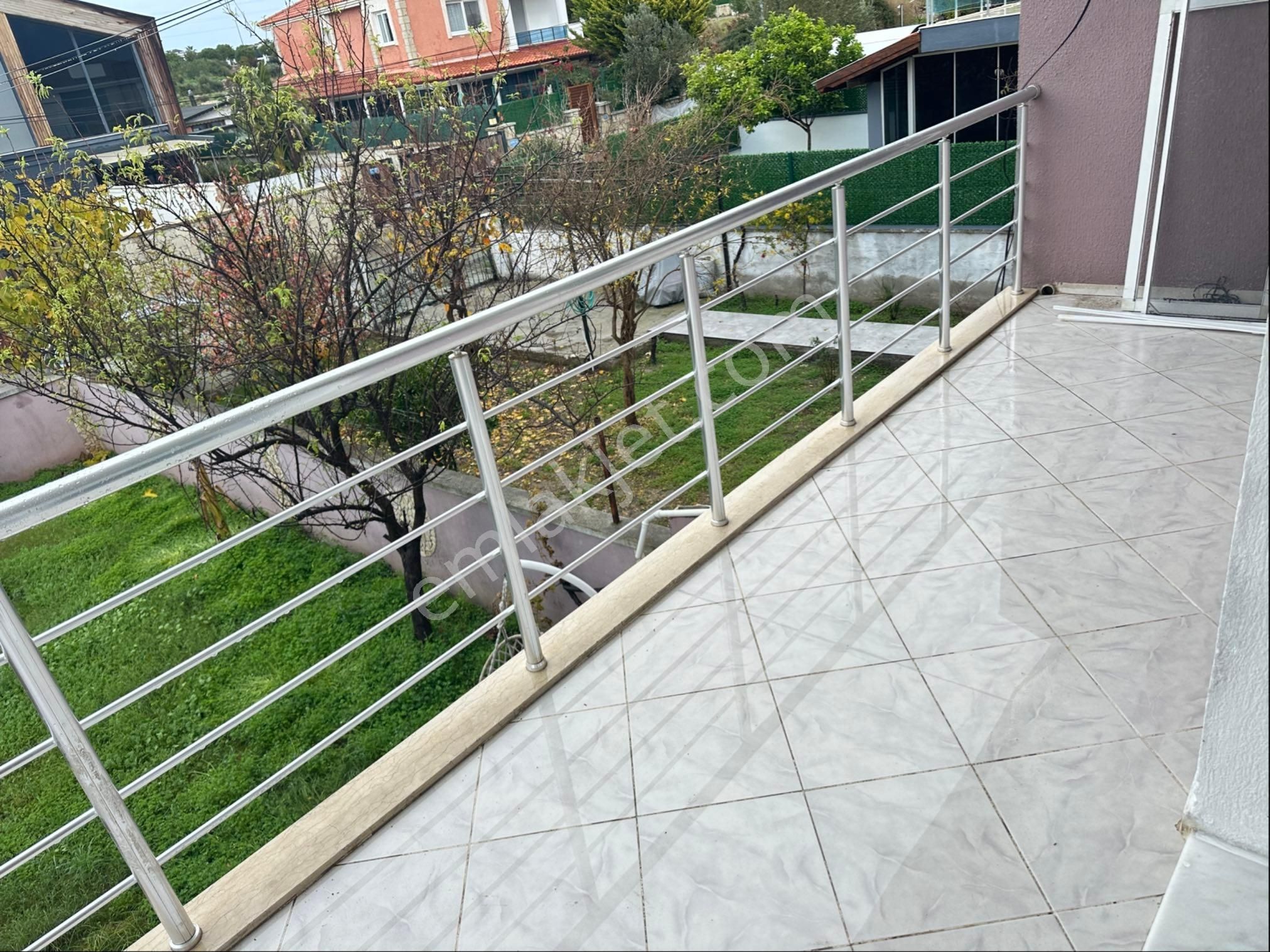 Çeşme Alaçatıda Kiralık 2+1