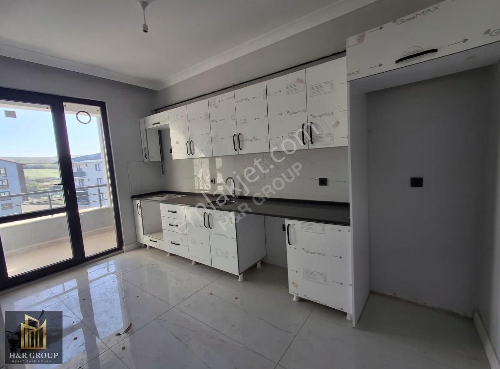 Mehmetakifersoy Kelebek Çayırı'nda Cadde Üzeri 3+1 İskanlı Daire - Görsel 5