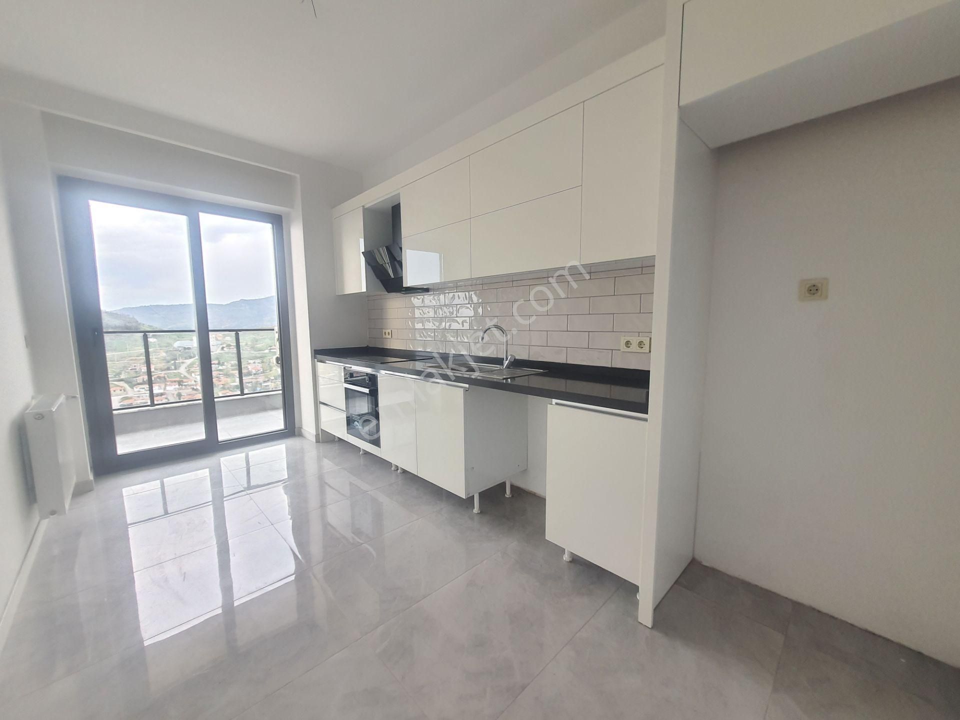 Bayraklı Dasif Vista Sitesinde Deniz Manzaralı 3+1 Kiralık Daire - Görsel 15