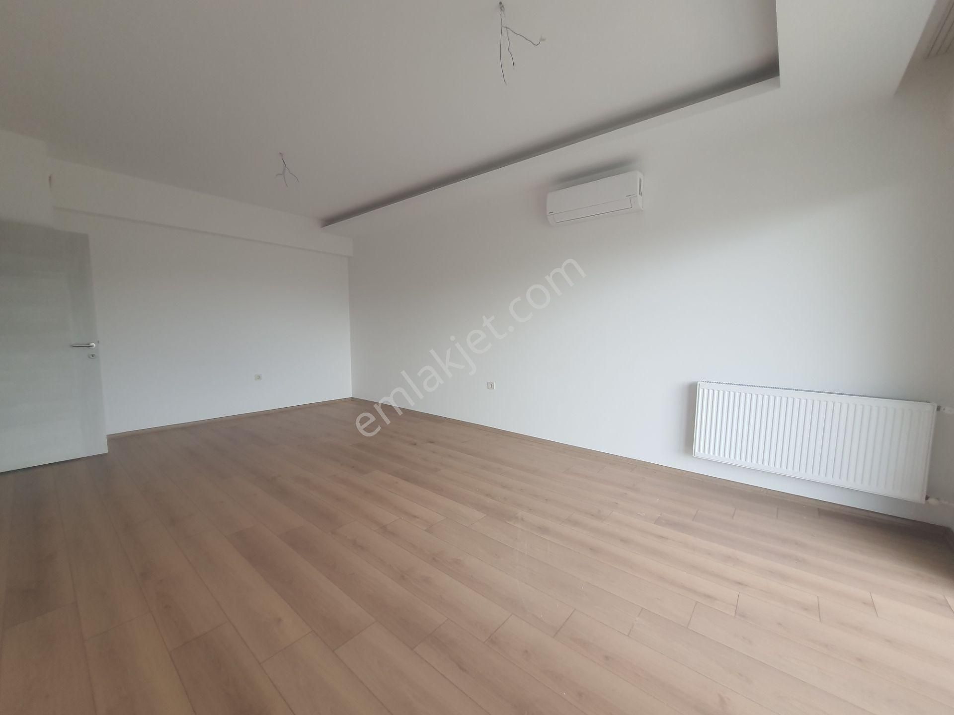 Bayraklı Dasif Vista Sitesinde Deniz Manzaralı 3+1 Kiralık Daire - Görsel 13