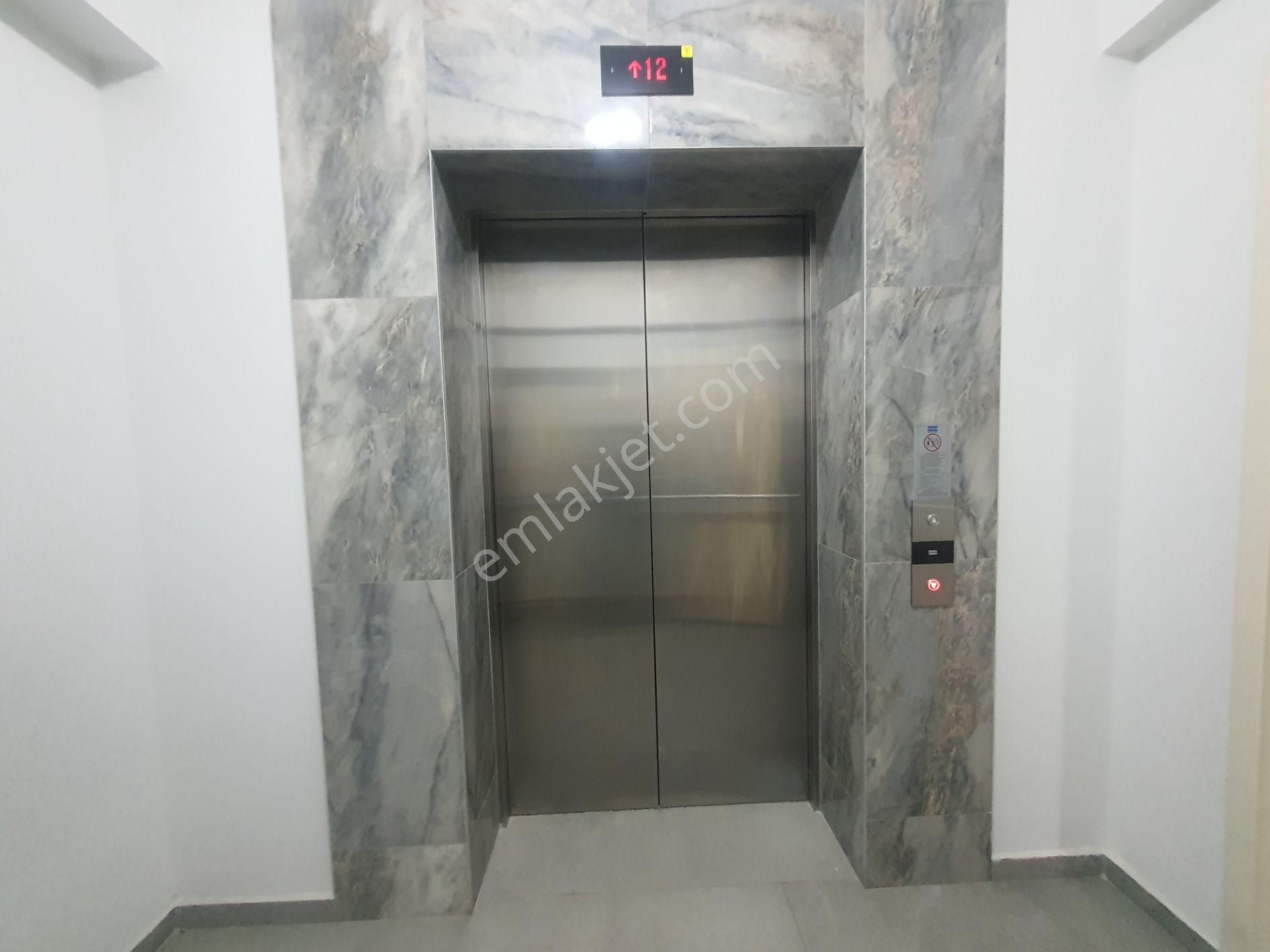 Bayraklı Dasif Vista Sitesinde Deniz Manzaralı 3+1 Kiralık Daire - Görsel 5