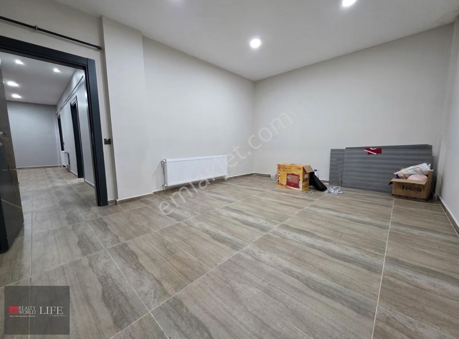 Rw Lıfe// Sazova Karabayır Mevkii Site İçi Asansörlü 6+1 Villa - Görsel 8