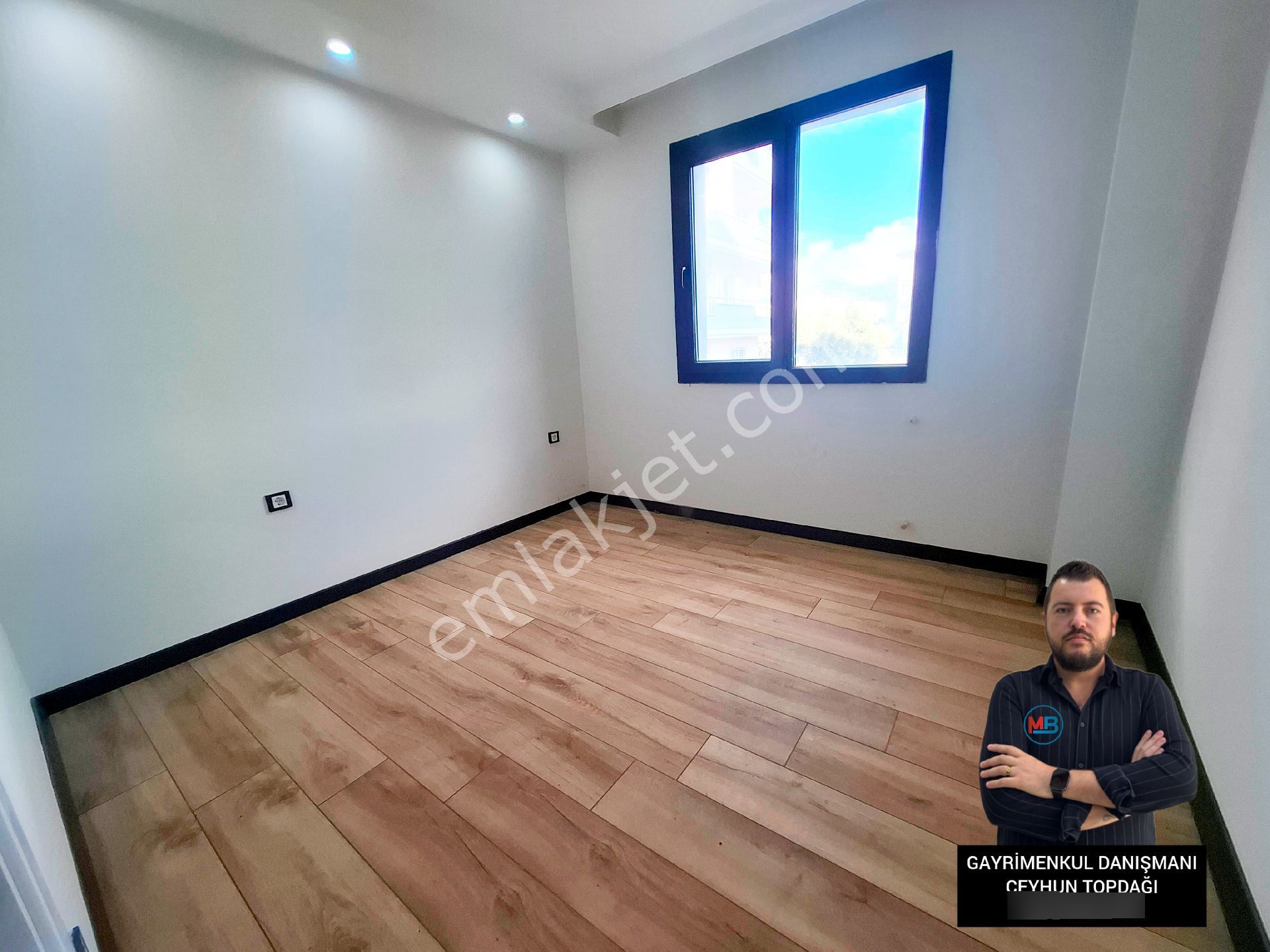 Didimde Satılık 2+1 Daire Asansörlü Orta Kat Geniş Kullanışlı - Görsel 22