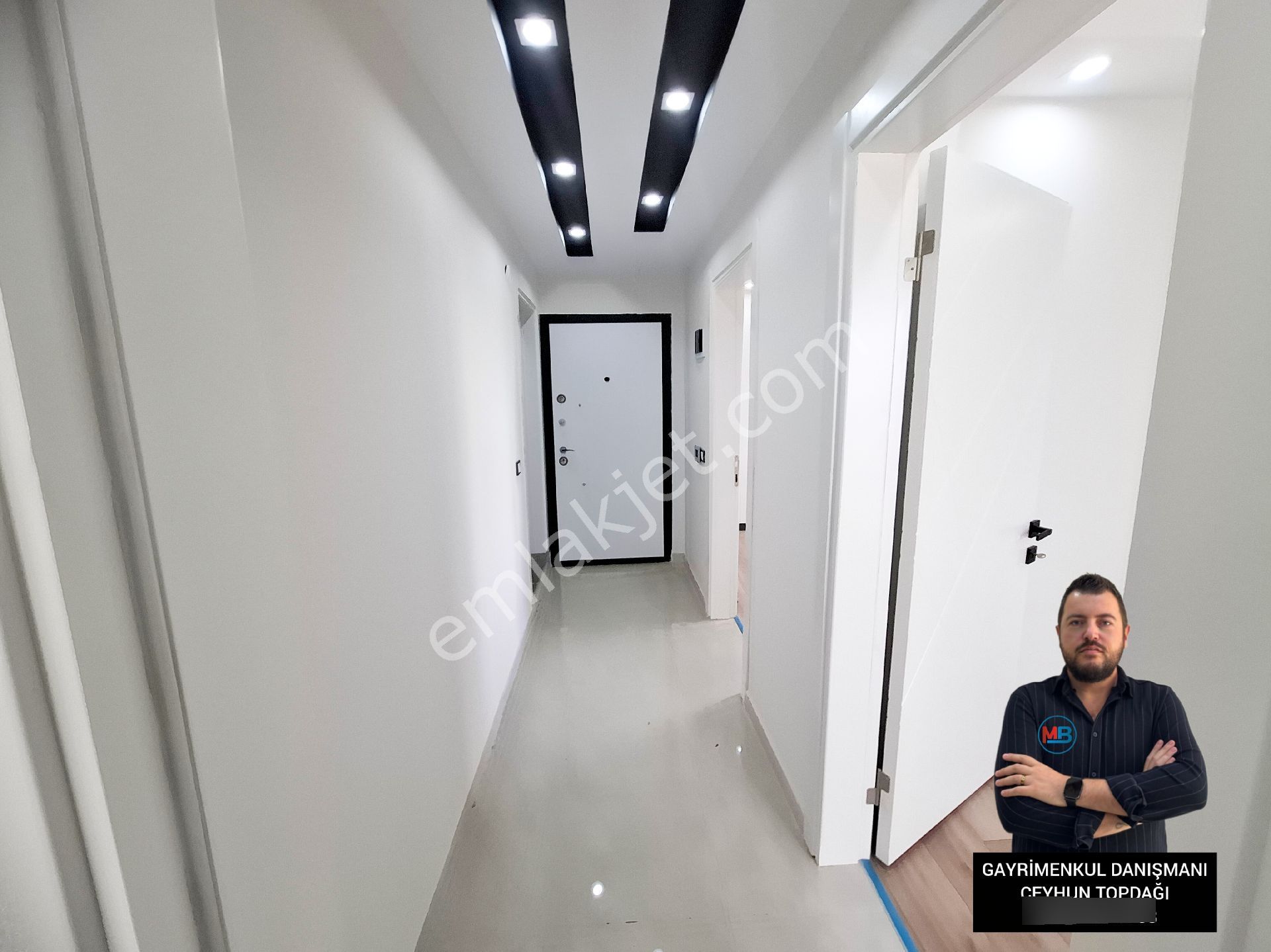 Didimde Satılık 2+1 Daire Asansörlü Orta Kat Geniş Kullanışlı - Görsel 17
