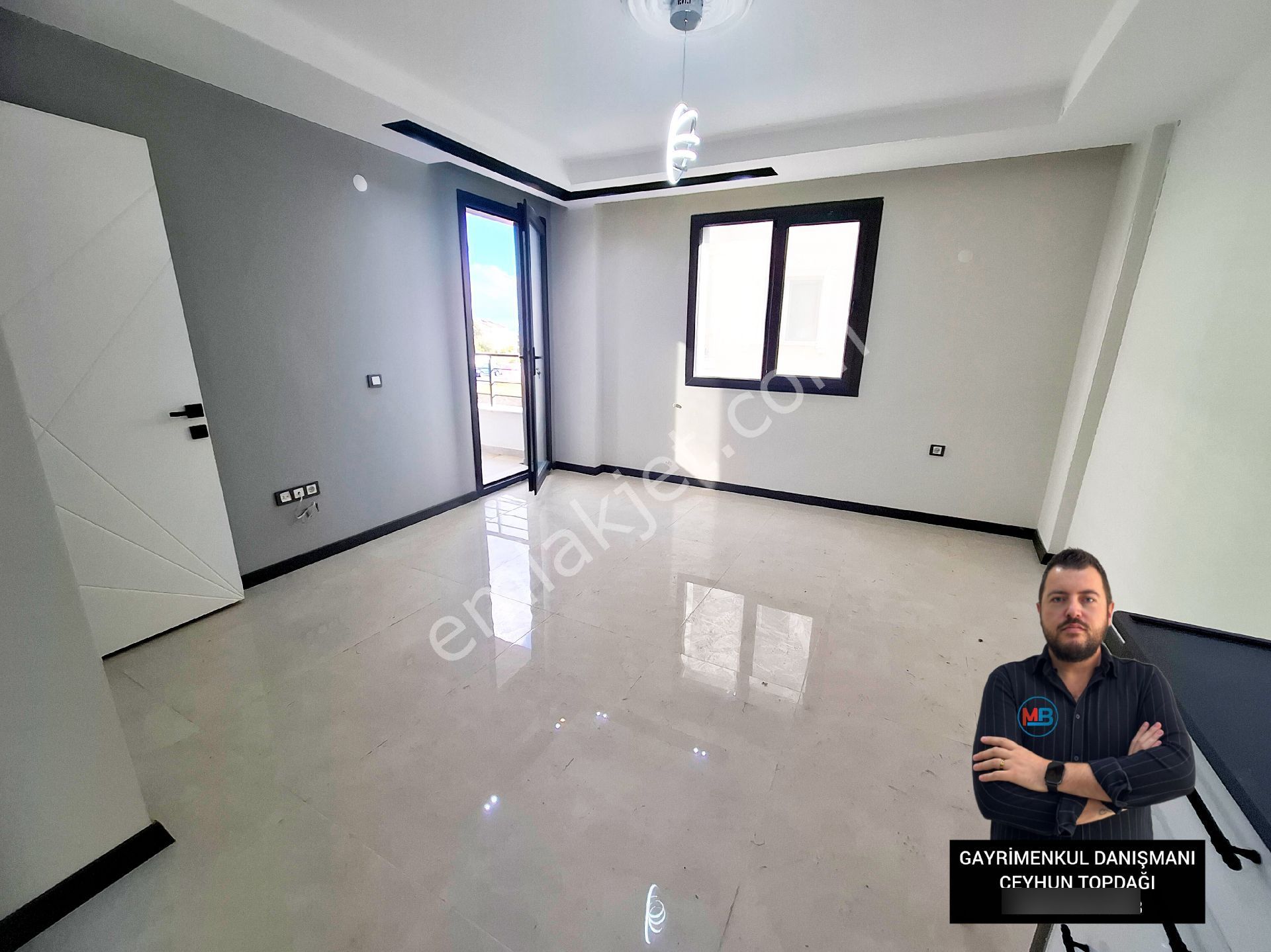 Didimde Satılık 2+1 Daire Asansörlü Orta Kat Geniş Kullanışlı - Görsel 12