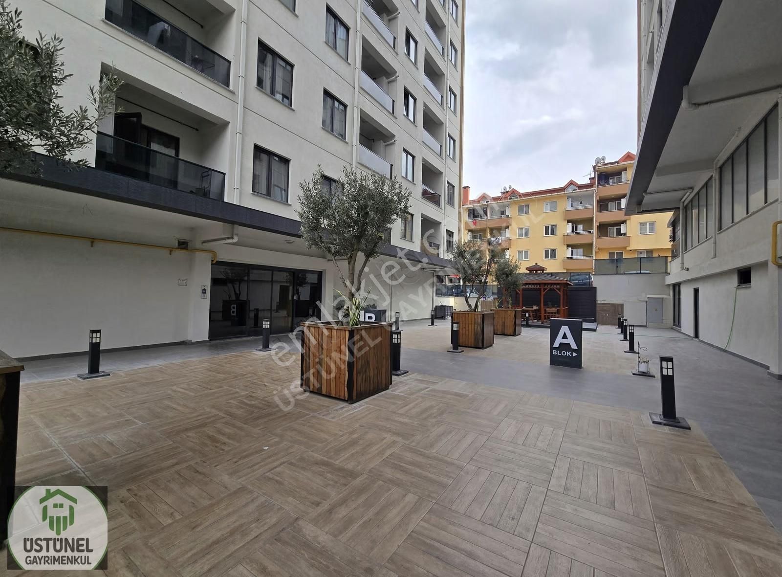 Üstünel'den Merkezde Yüksek Kira Getirili Lüks Satılık Daire - Görsel 2