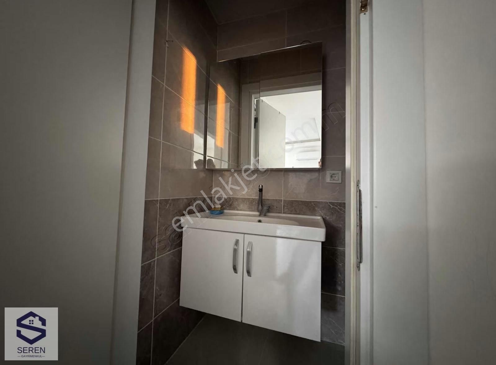 Seferihisar Hıdırlık Mahallesinde Kiralık 1+1 Daire - Görsel 2