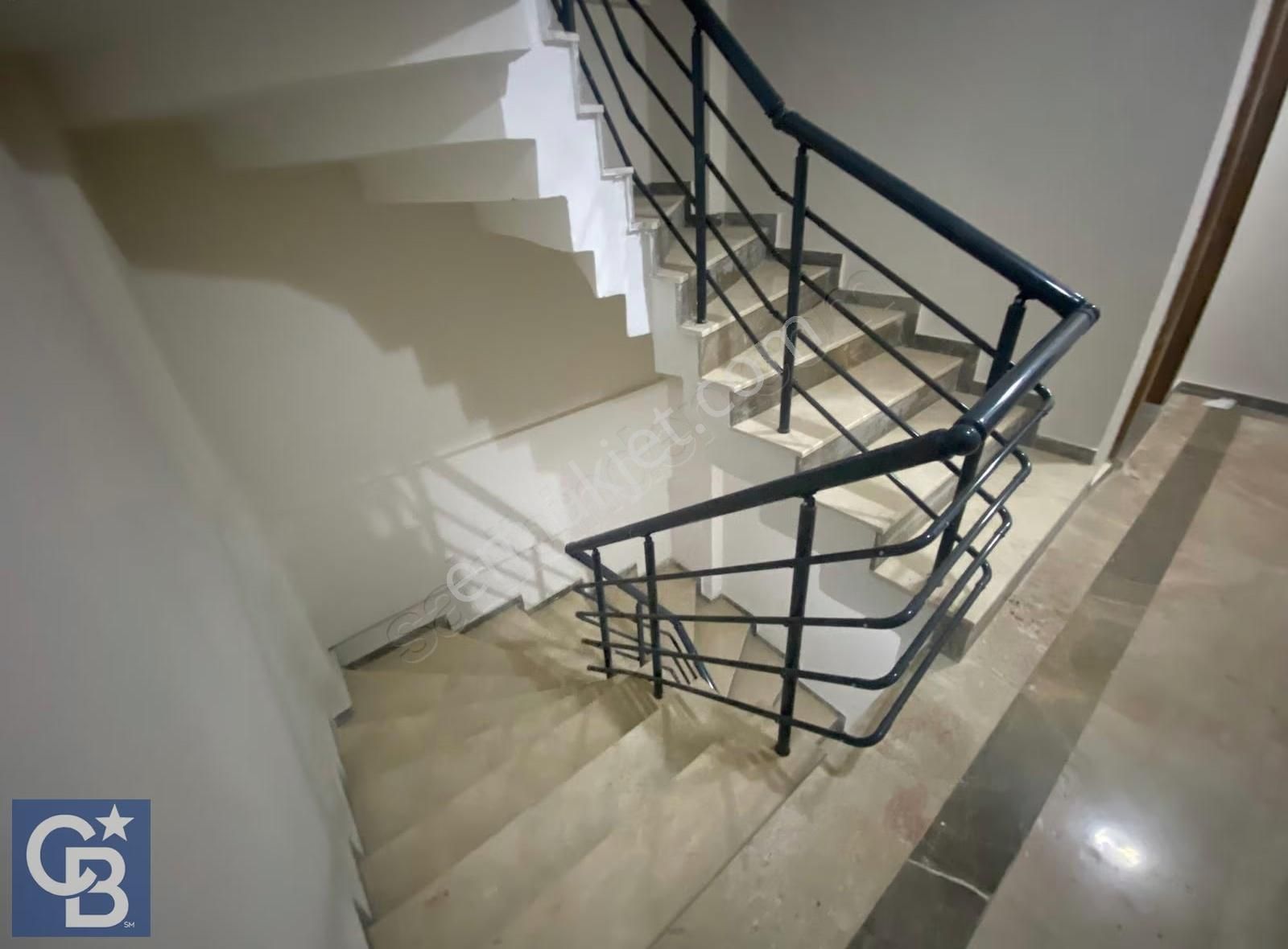 Kurtuluş Mahallesinde Ferah Aydınlık Muhteşem Kiralık 2+1 Daire - Görsel 14