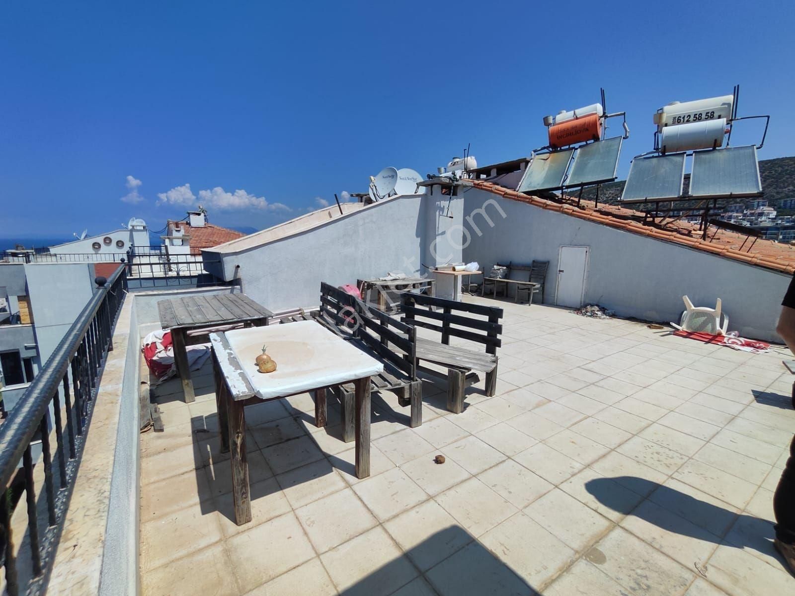 Kuşadası Satılık 3+1 Daire - Görsel 2