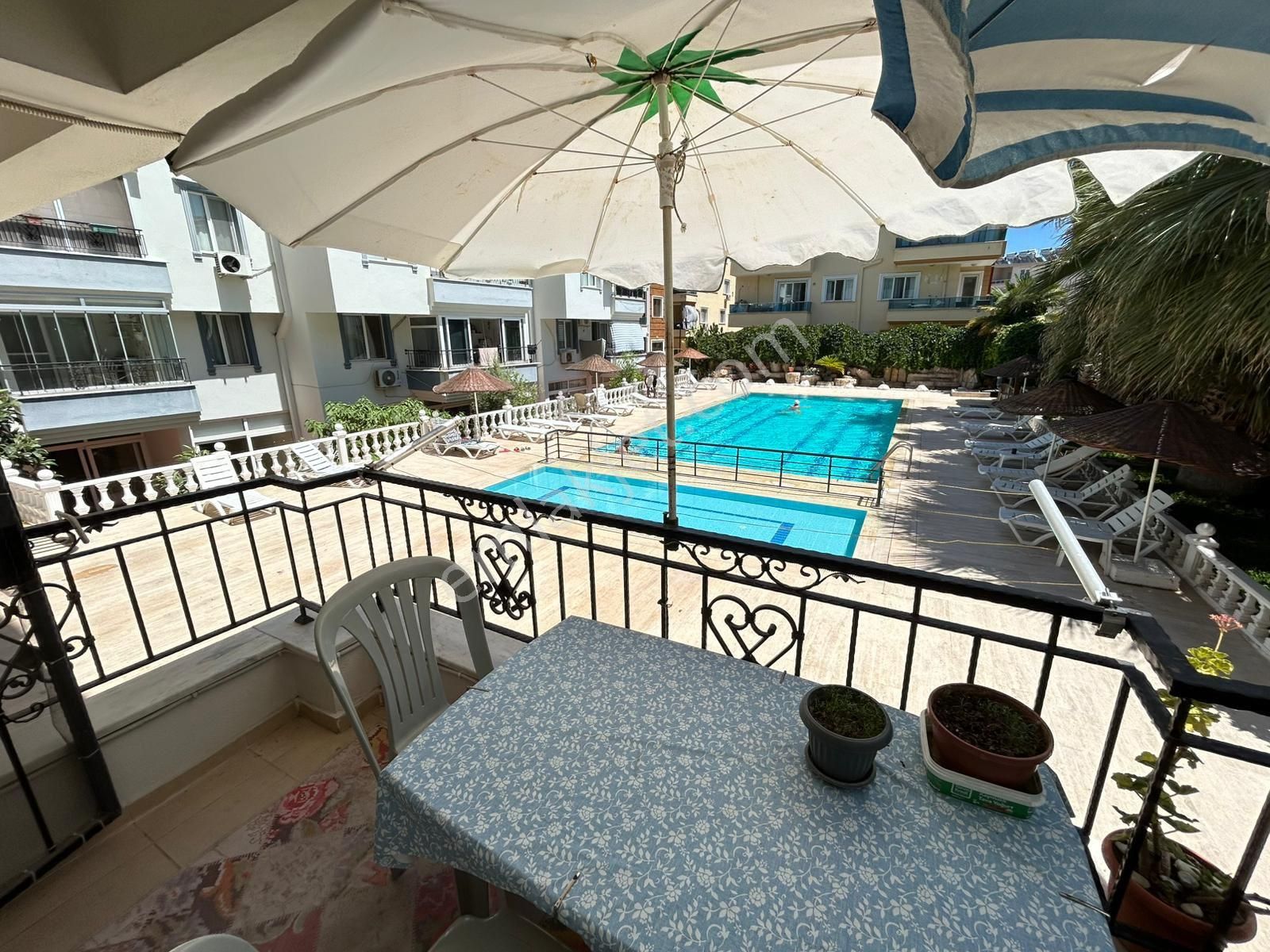 ❗️2+1 Daire Yüksek Giriş Havuz Cepheli Eşyalı ❗️