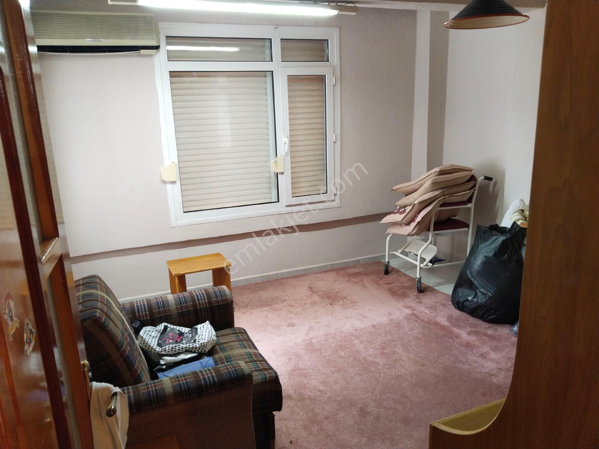 Bergama Bahçelievler Mah Kapalı Mutfak Ara Kat 3+1 Geniş Daire Satılık - Görsel 25