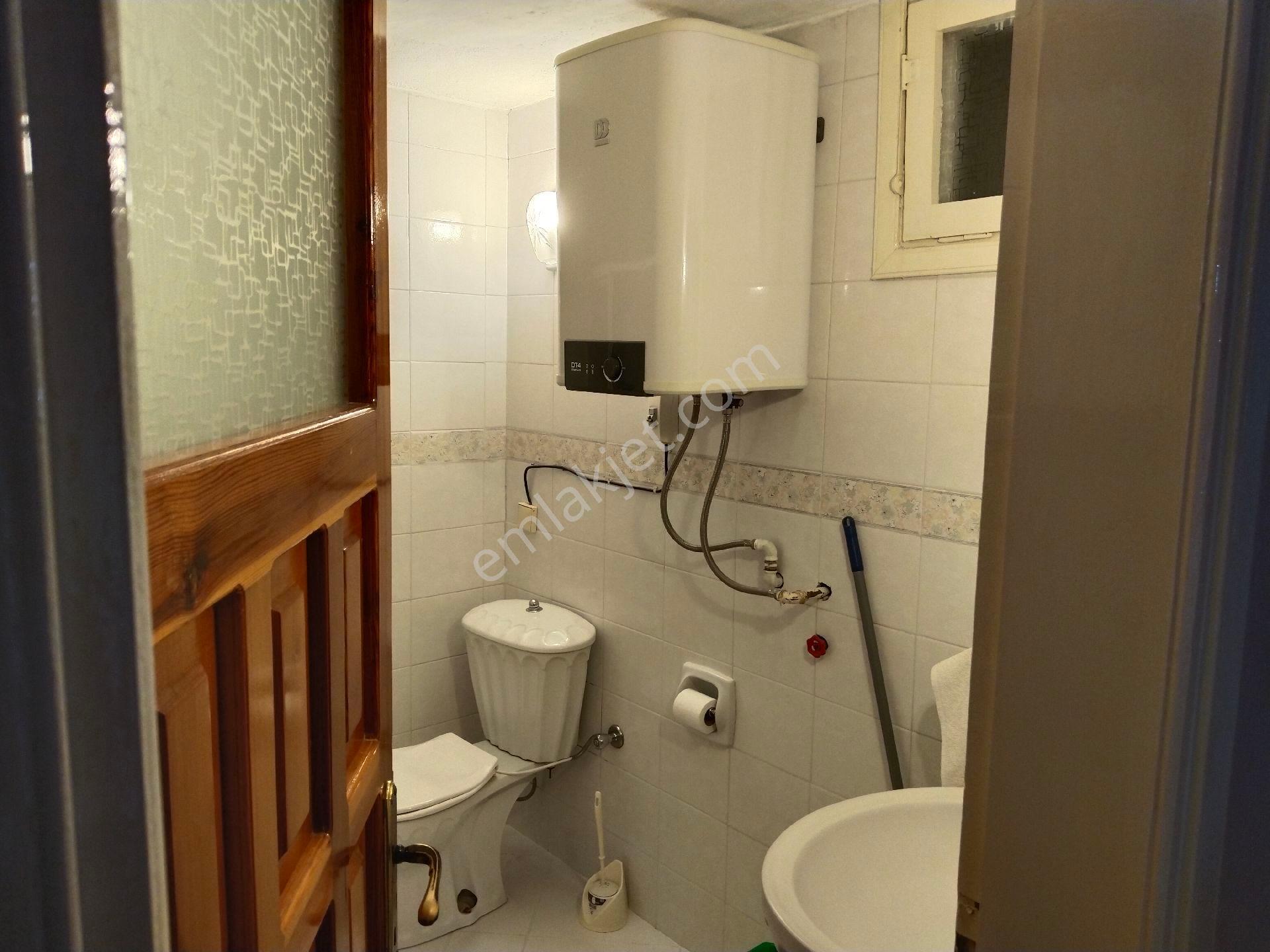 Bergama Bahçelievler Mah Kapalı Mutfak Ara Kat 3+1 Geniş Daire Satılık - Görsel 27