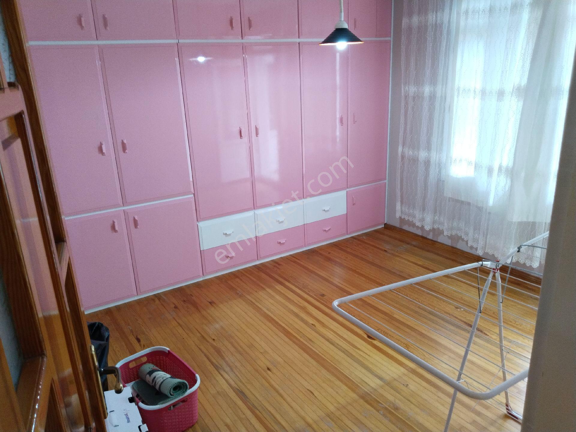 Bergama Bahçelievler Mah Kapalı Mutfak Ara Kat 3+1 Geniş Daire Satılık - Görsel 21