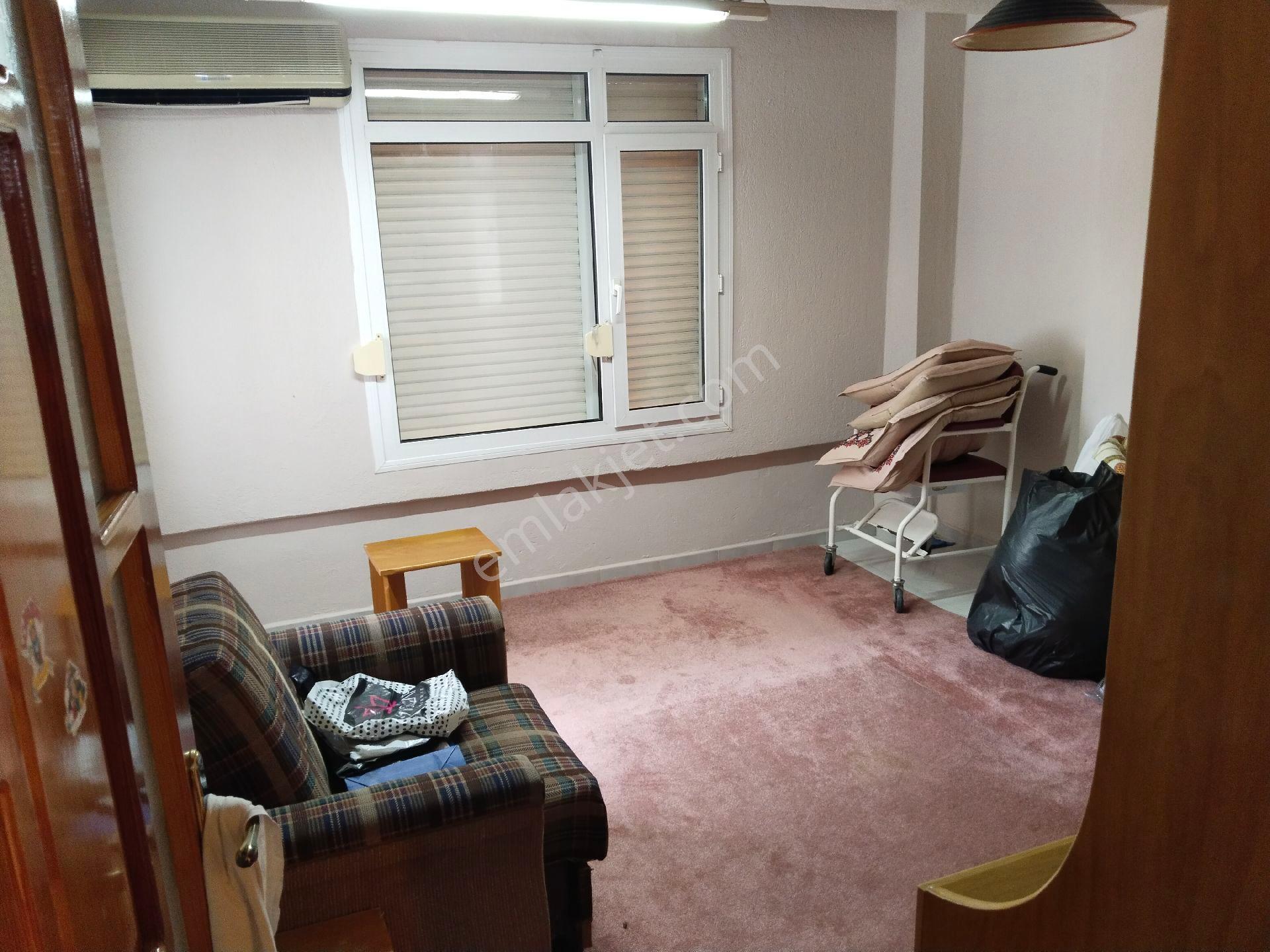 Bergama Bahçelievler Mah Kapalı Mutfak Ara Kat 3+1 Geniş Daire Satılık - Görsel 26
