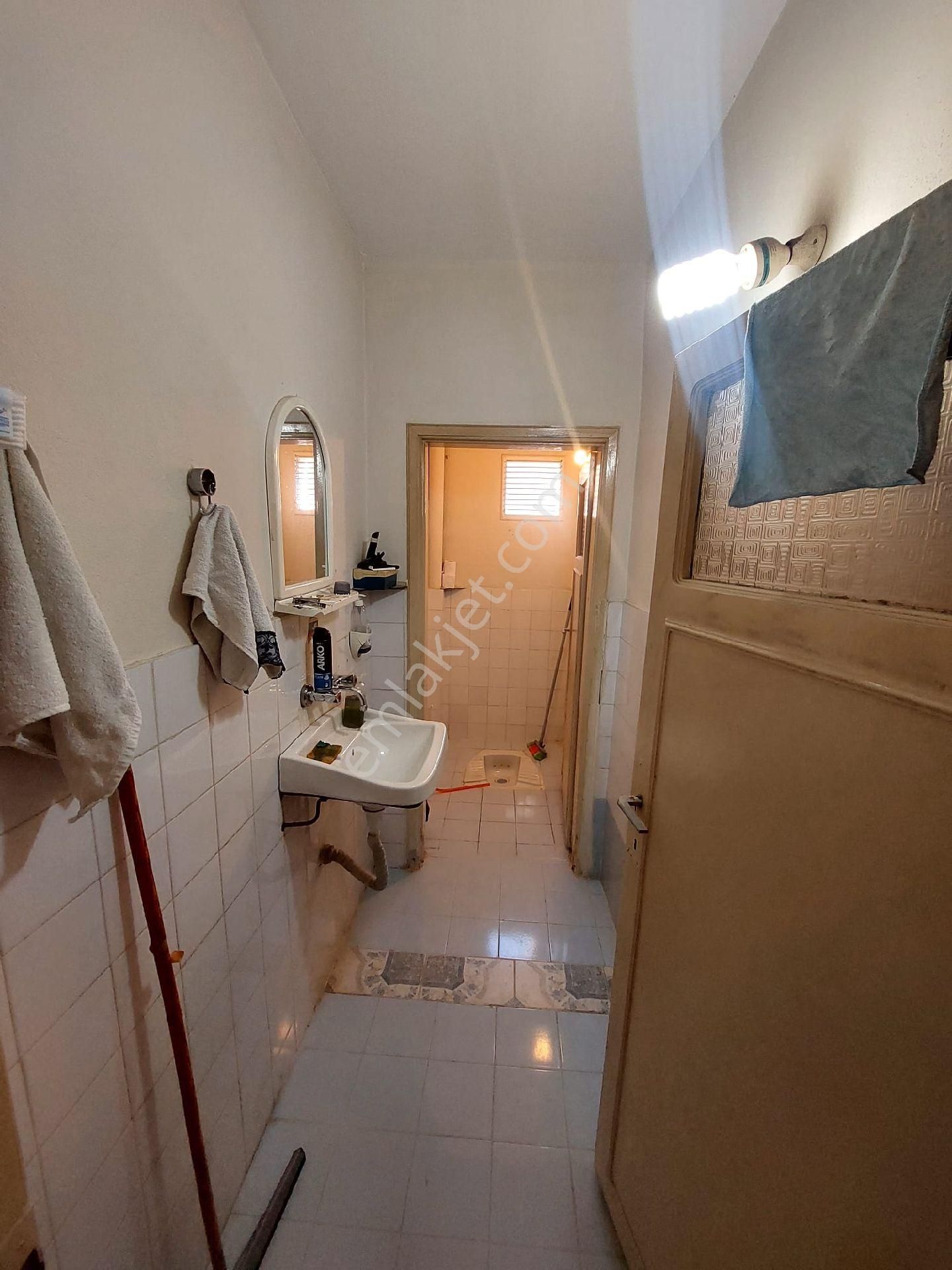 Kozan Yolu Yanı Komple Satılık Bina - Görsel 10