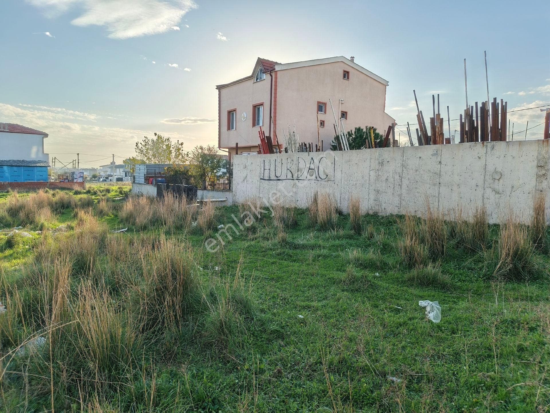 Saka Gayrimenkulden Kat Karşılığı Arsalarınıza Villa Yapılır.