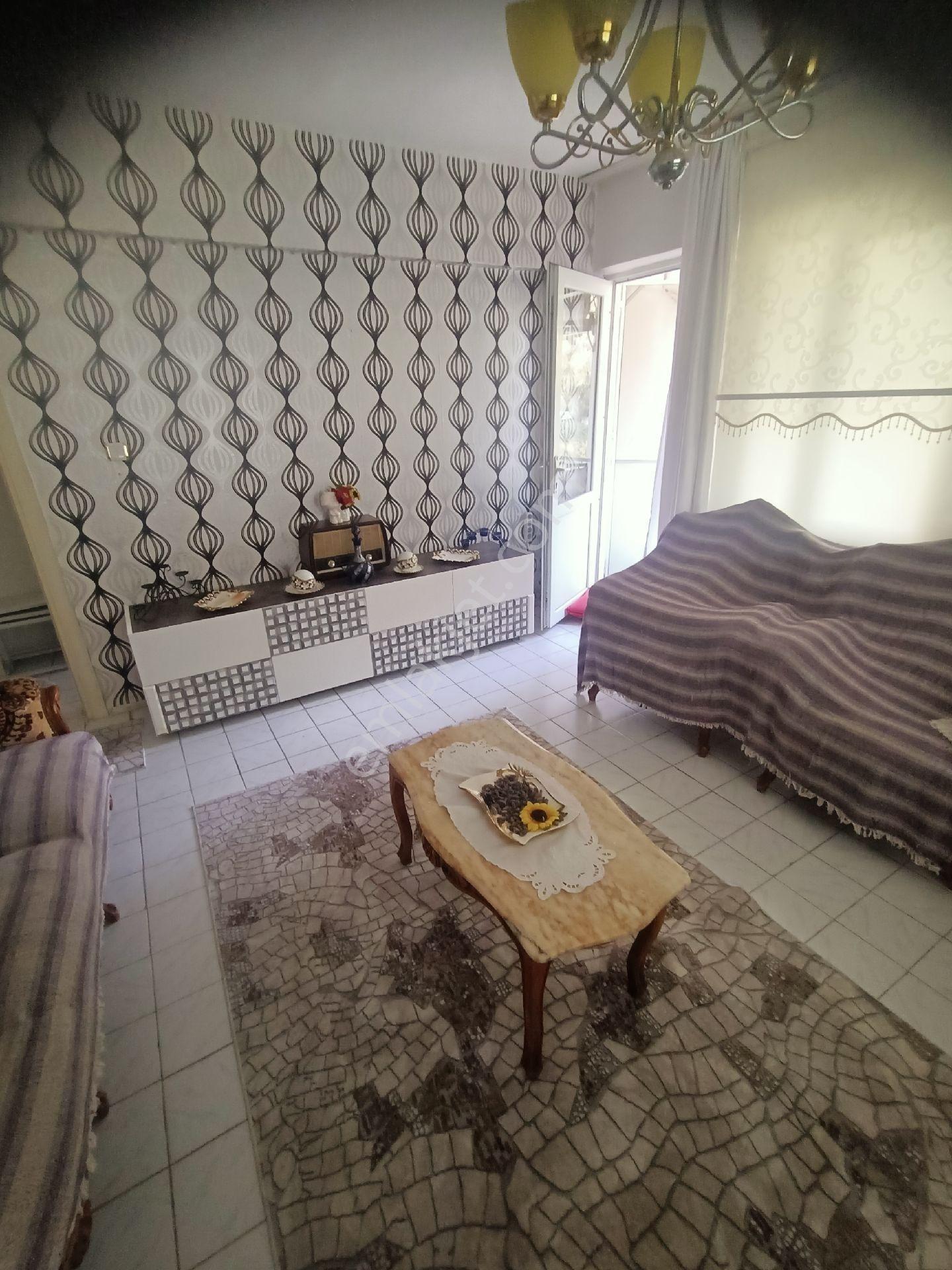 Sarımsaklıda Masrafsız 2+1 Ayrı Mutfak,cadde Üzeri Çift Cephe Önü Tamamen Açık Full Eşyalı Daire - Görsel 6