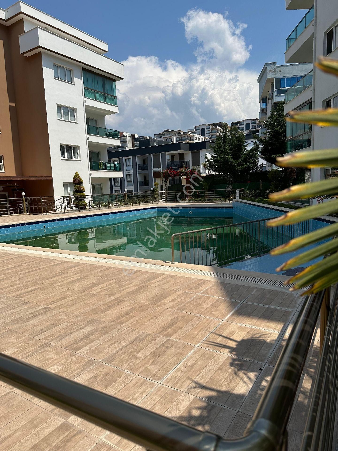 Kuşadası Satılık 3+1 Villa - Görsel 17