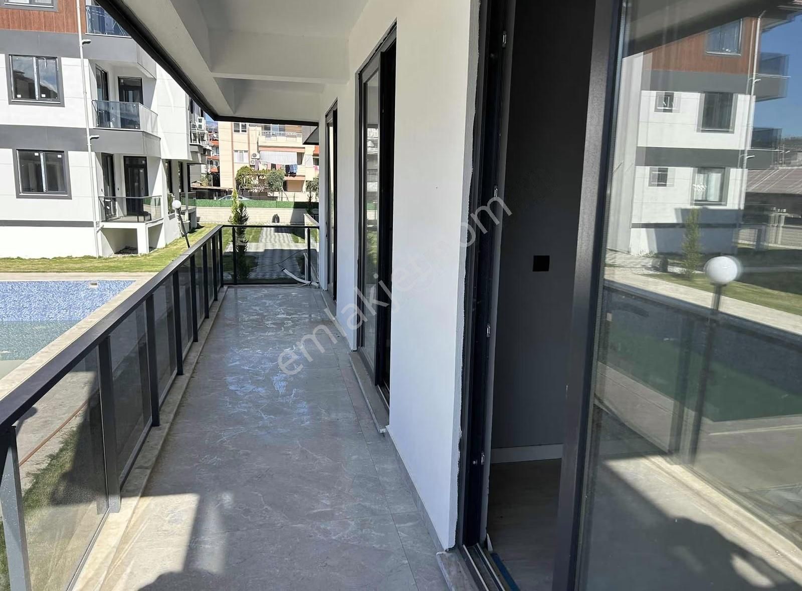 Gizemli Emlaktan Havuzlu Sitede Kiralık Daire - Görsel 10