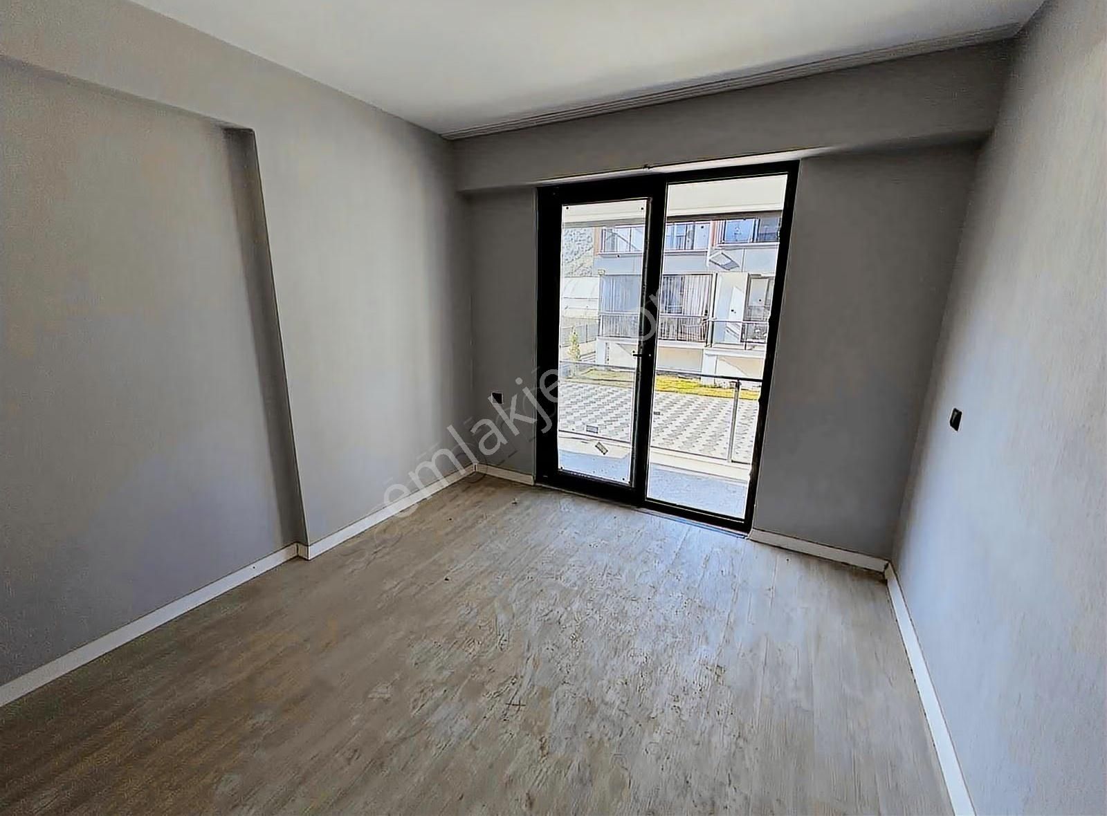 Gizemli Emlaktan Havuzlu Sitede Kiralık Daire - Görsel 7