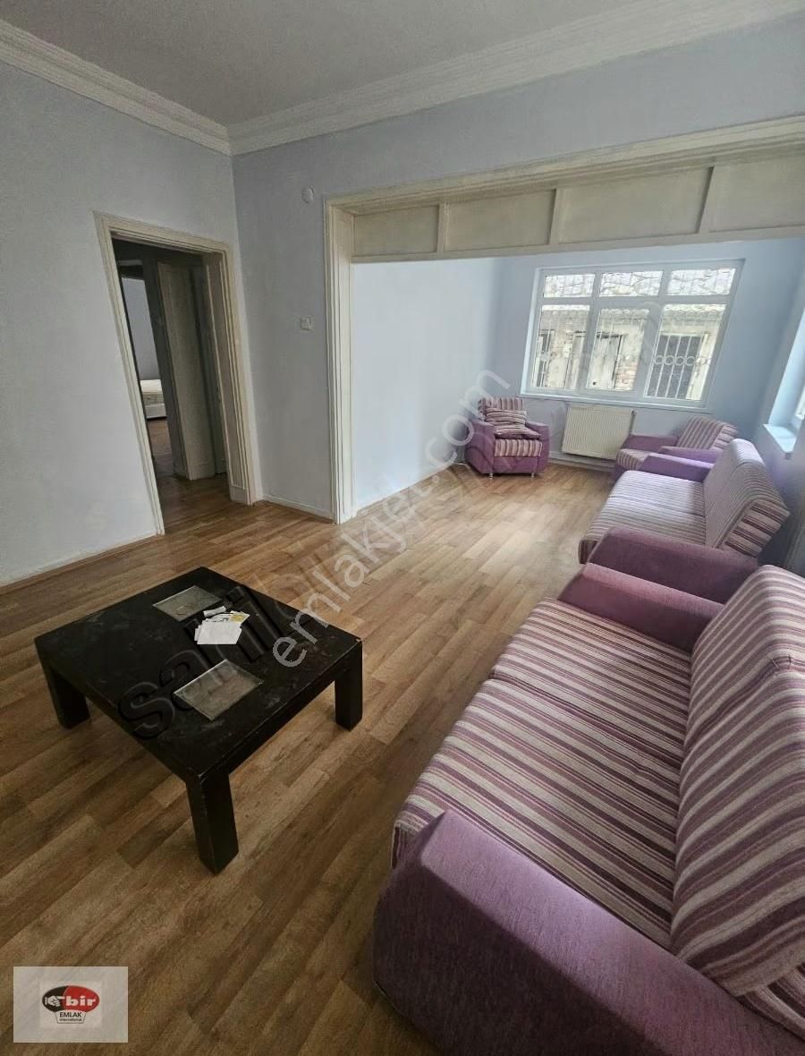Esat Akyüz Sokakta 2+1 Giriş Kat Kiralık Daire - Görsel 13