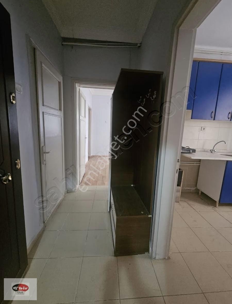 Esat Akyüz Sokakta 2+1 Giriş Kat Kiralık Daire - Görsel 11