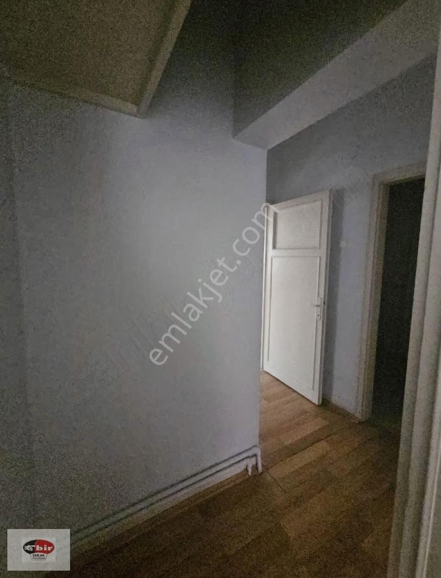 Esat Akyüz Sokakta 2+1 Giriş Kat Kiralık Daire - Görsel 28
