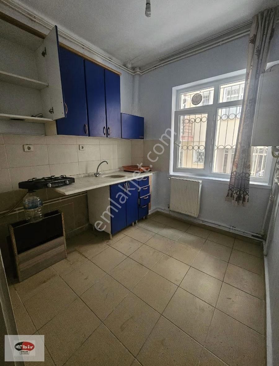 Esat Akyüz Sokakta 2+1 Giriş Kat Kiralık Daire - Görsel 23