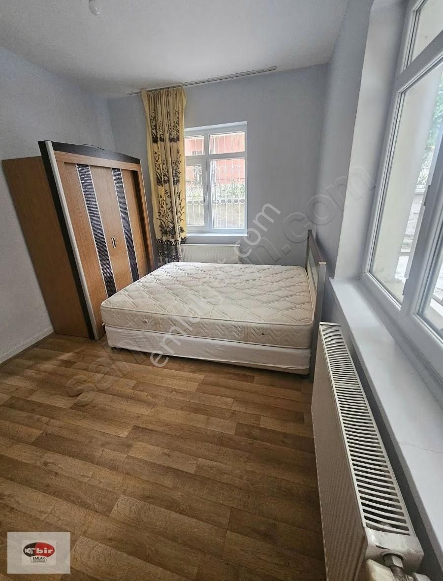 Esat Akyüz Sokakta 2+1 Giriş Kat Kiralık Daire - Görsel 16